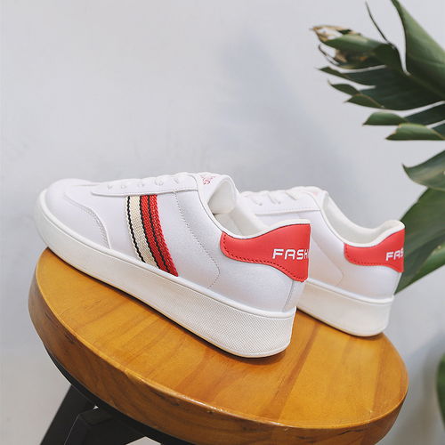 2023春節風尚 告別小白鞋，擁抱這5款驚艷短靴