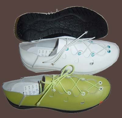 鞋履風尚 探索產品相冊的優雅呈現